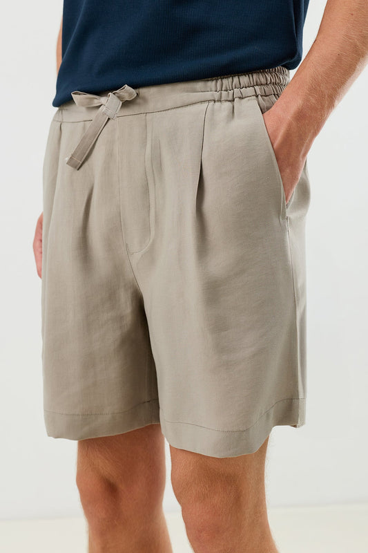 Pleated Shorts with Lyocell Blend