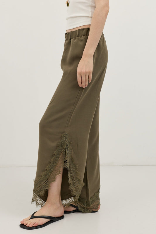Women's Pants with Lace-Trimmed Cuffs
