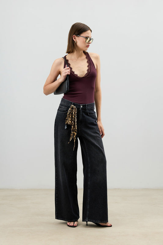 Antioch Women's Wide-Leg Jeans