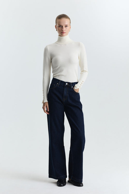 Basic Crew-Neck Sweater