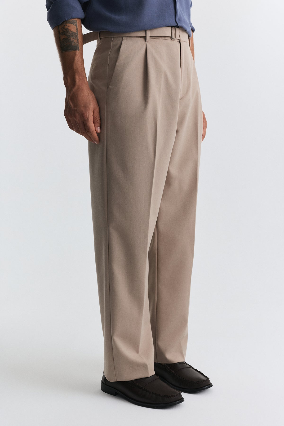Arched-Waist Pleated Pants