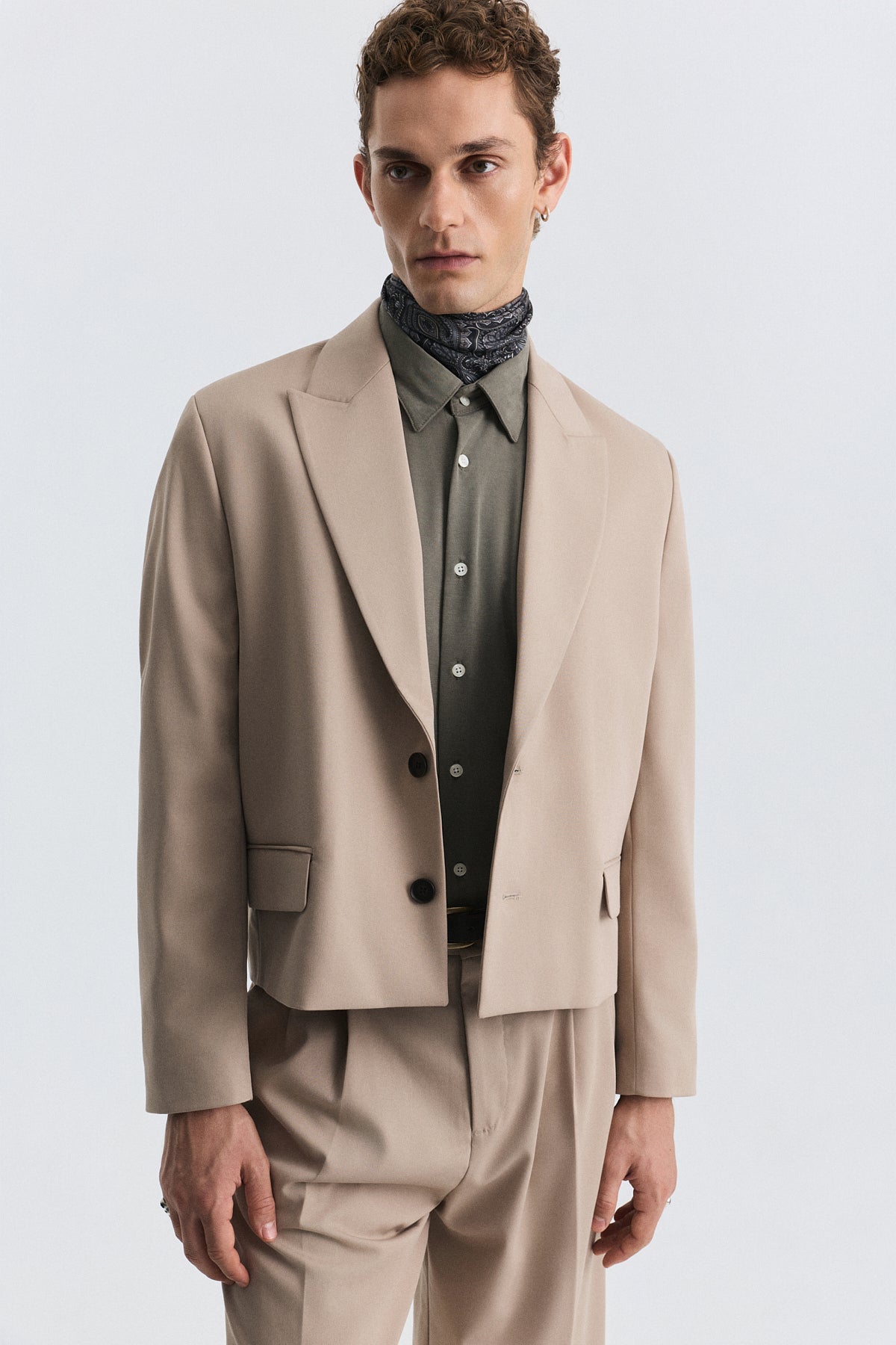 Crop-Fit Blazer Jacket