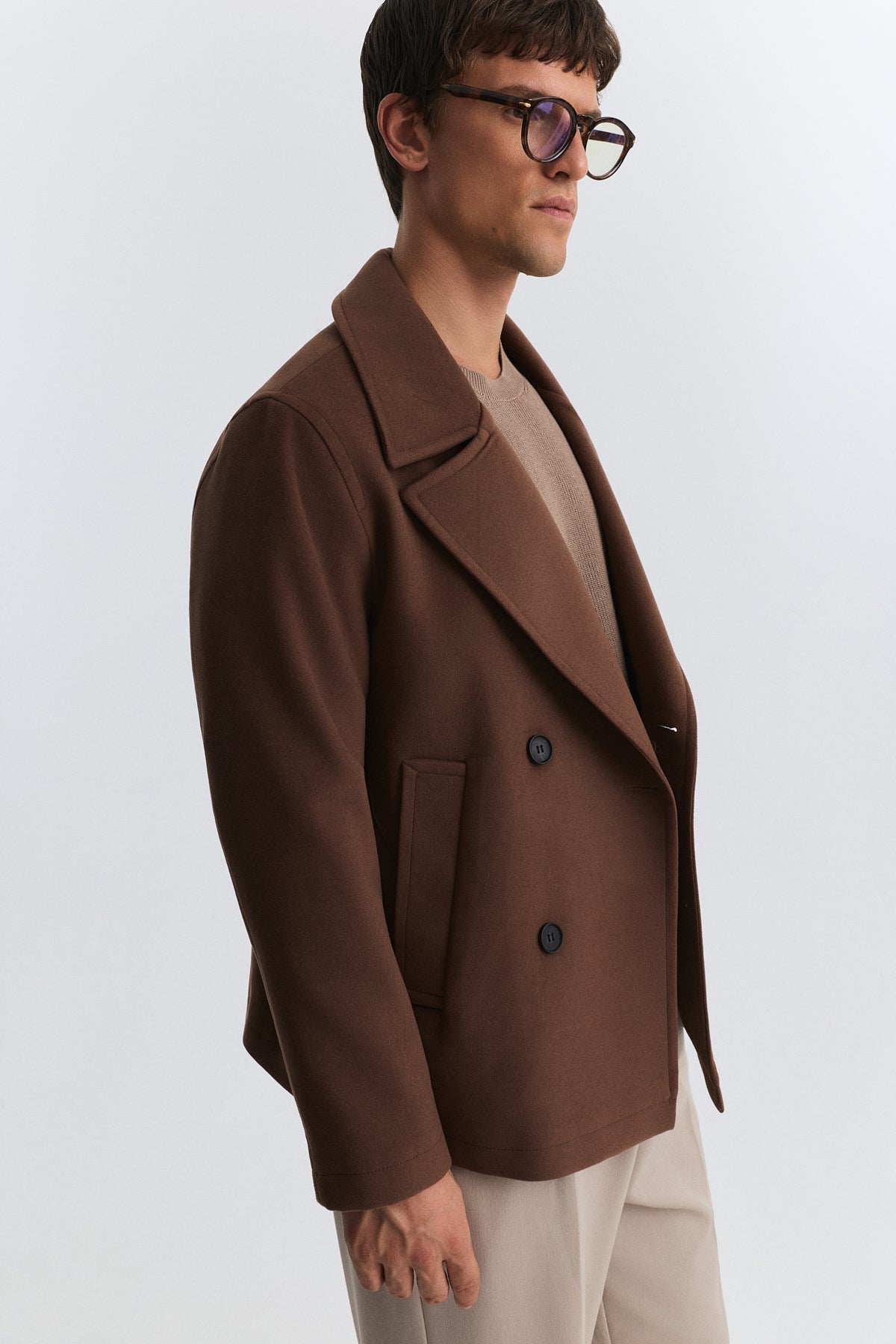 Relax Fit Short Coat with Double-Breasted Closure