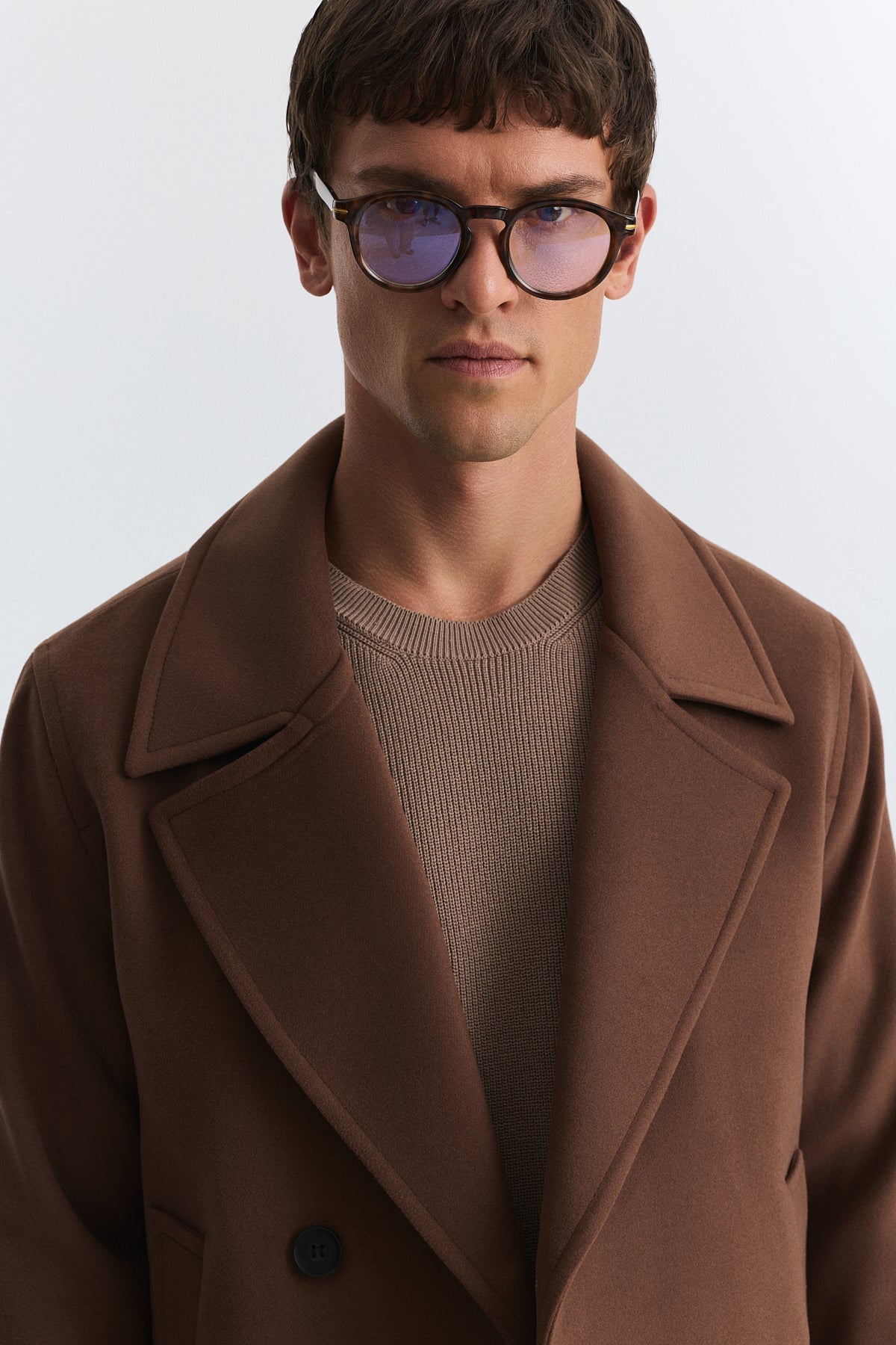 Relax Fit Short Coat with Double-Breasted Closure