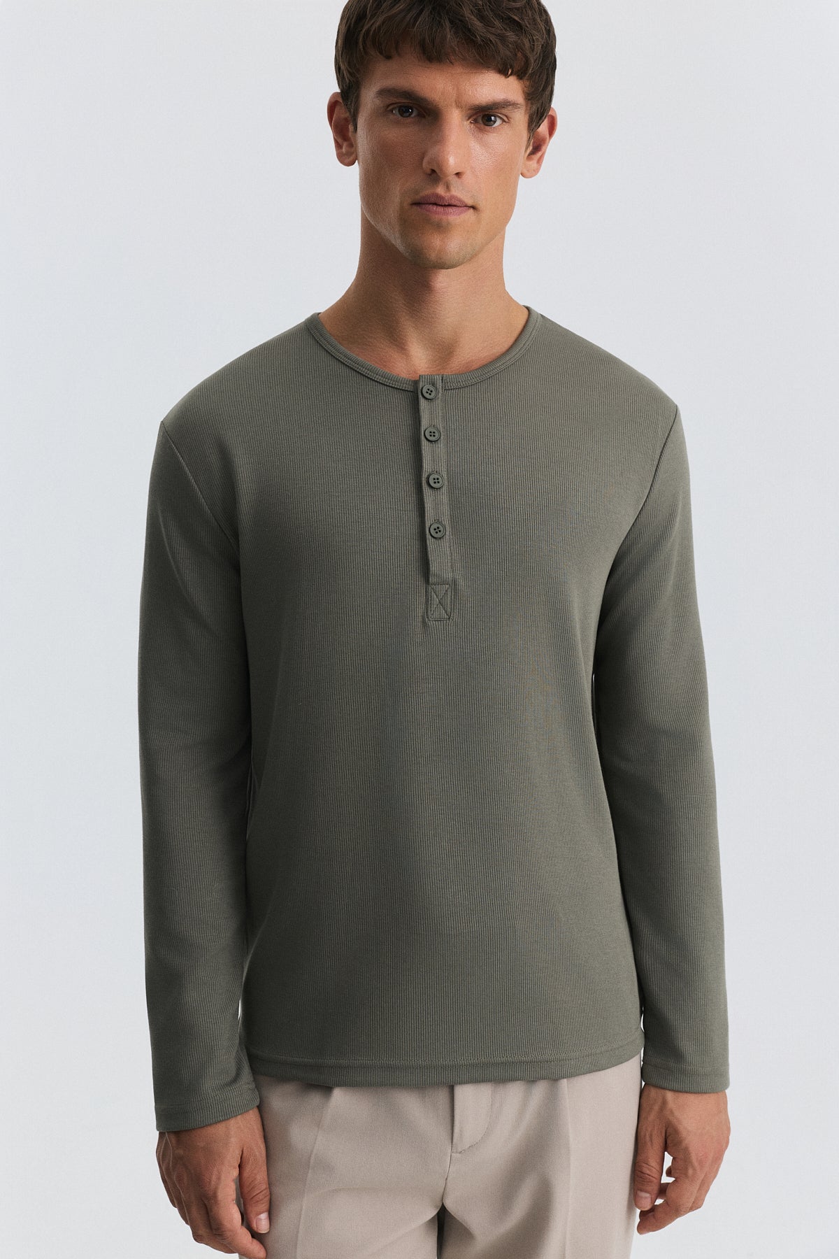 100% Cotton Button-Down Collar Ribbed T-Shirt