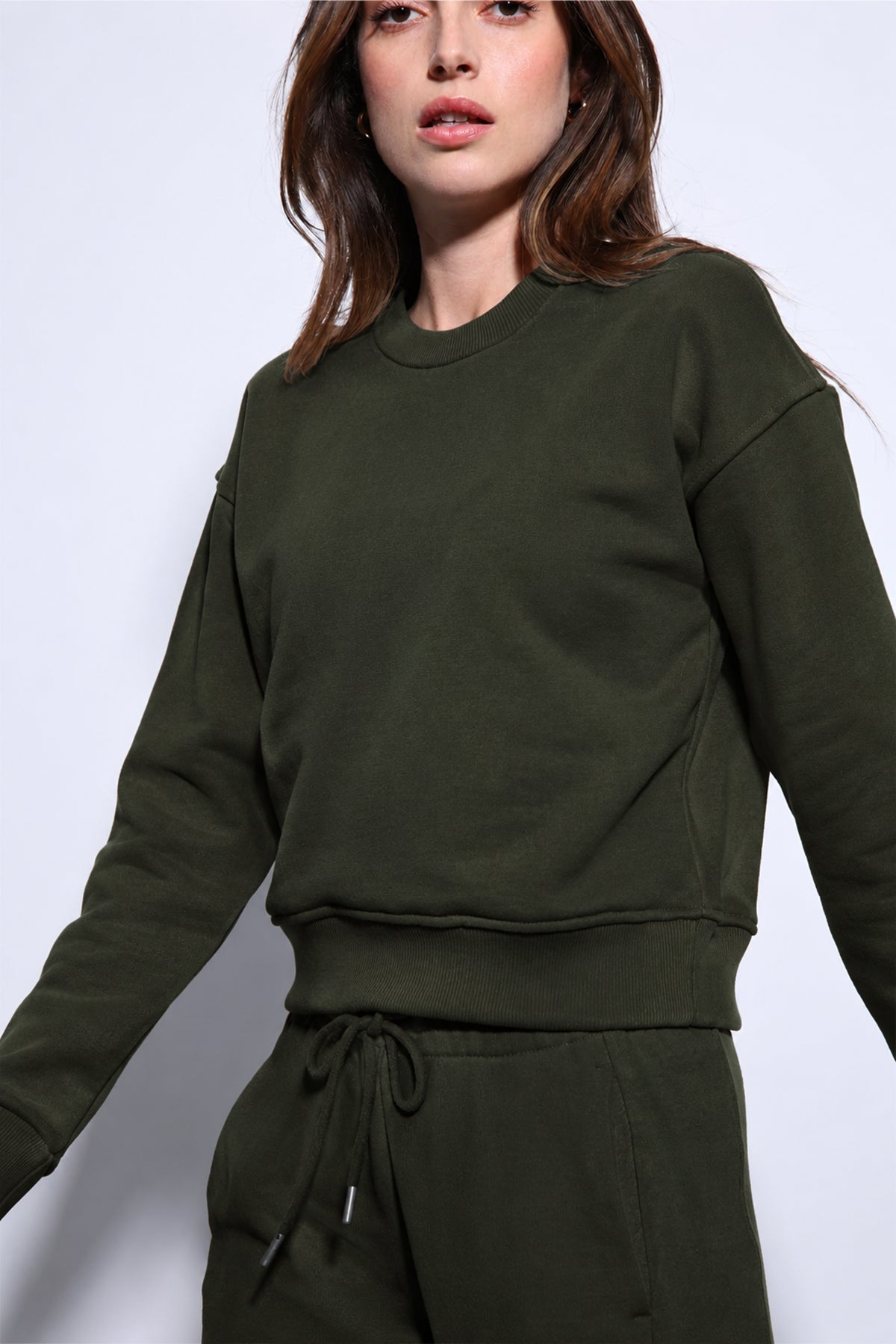 Basic Women's Sweatsuit Set