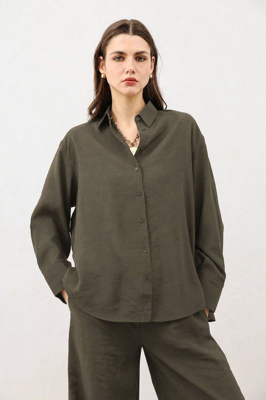 Flowy Oversized Women's Shirt