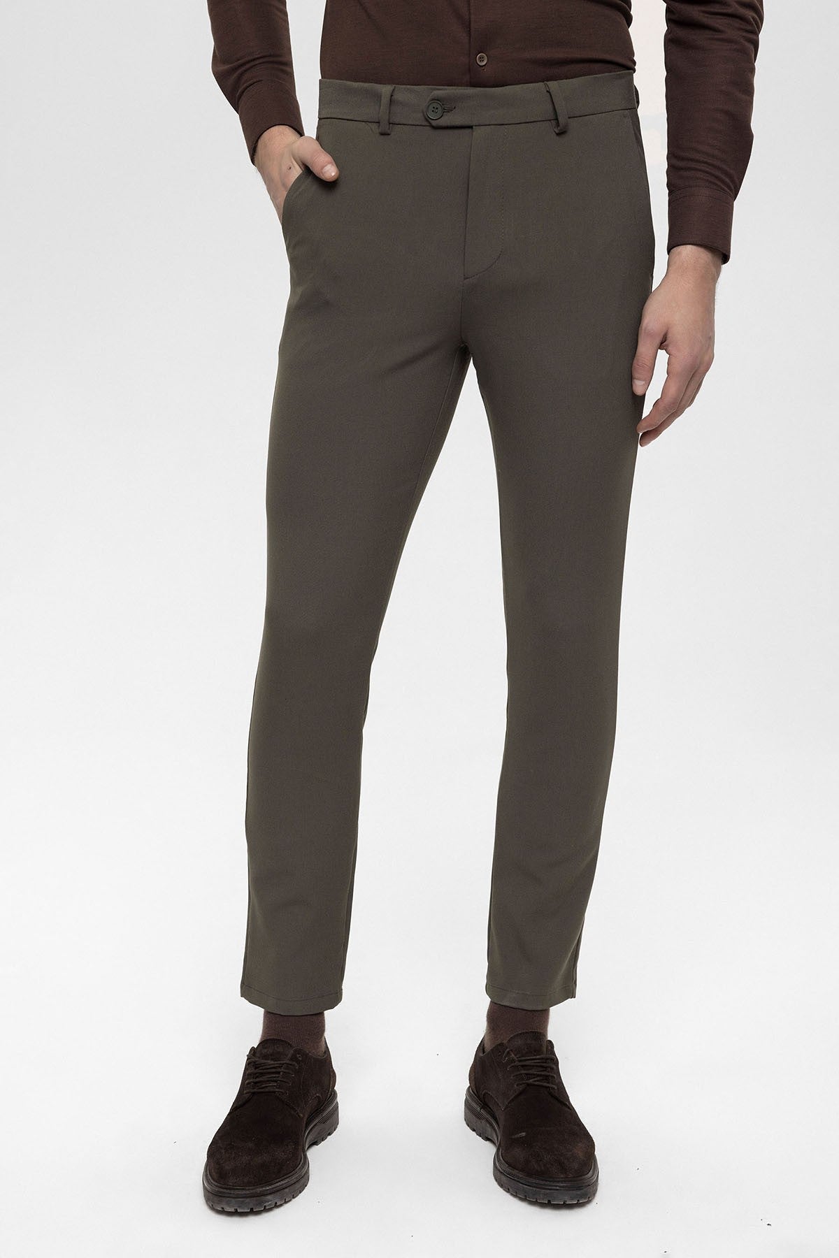 Men's Accessories: Slim-Fit Pants with Detailed Design