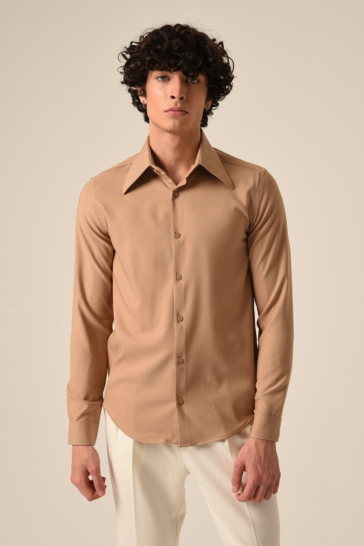 Antioch Slim-Fit Men's Long-Sleeve Shirt with a Wide Collar