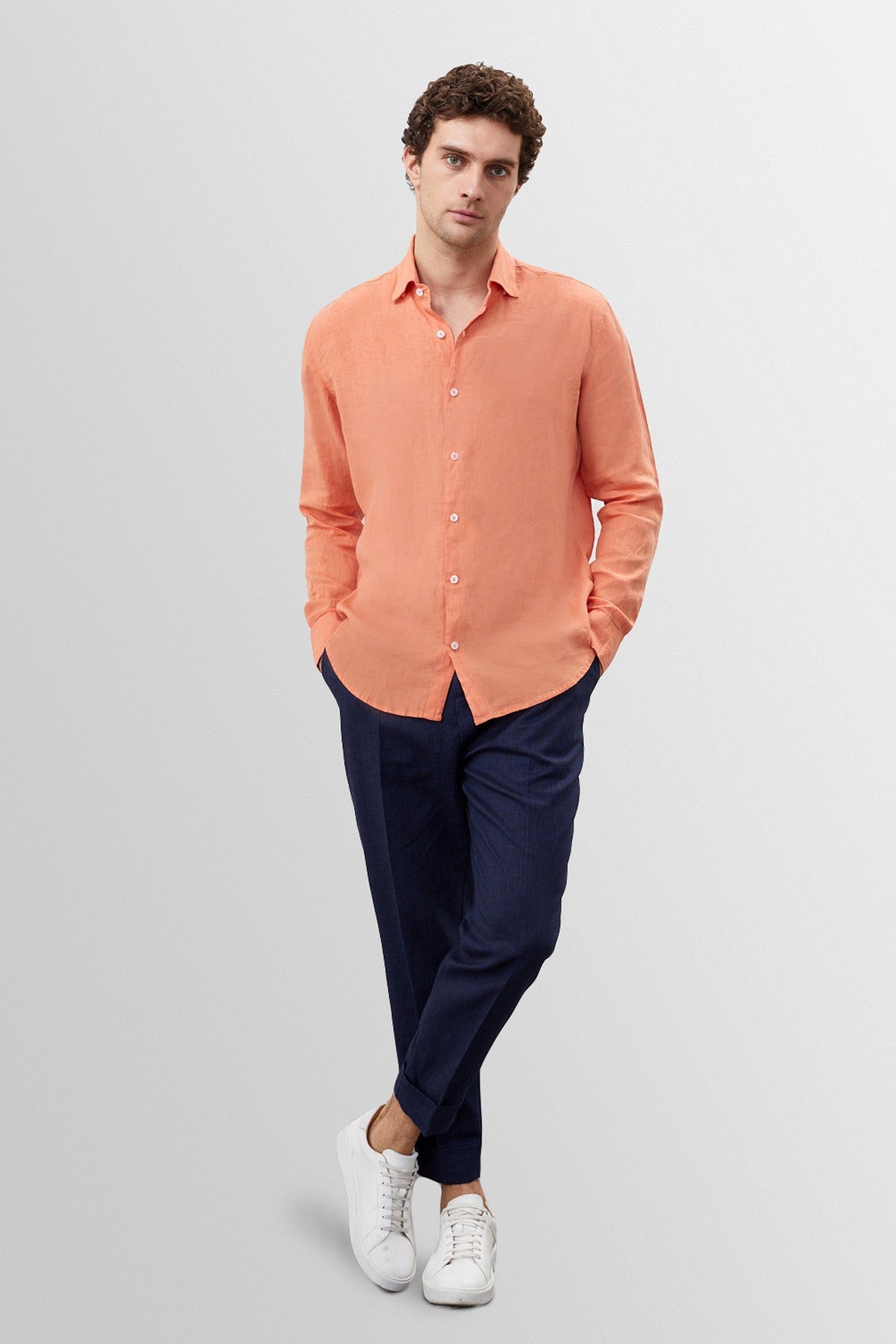 Men's 100% Linen Shirt with an Antioch Collar and Button Detail