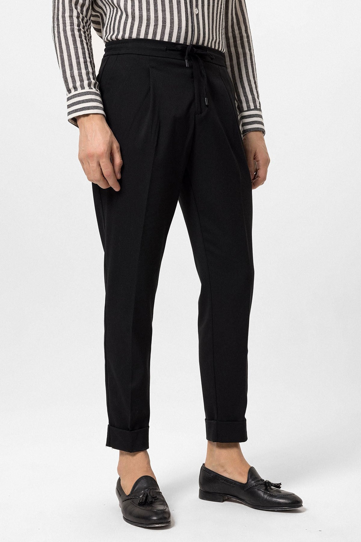 Antioch Elastic-Waist Pleated Men's Pants