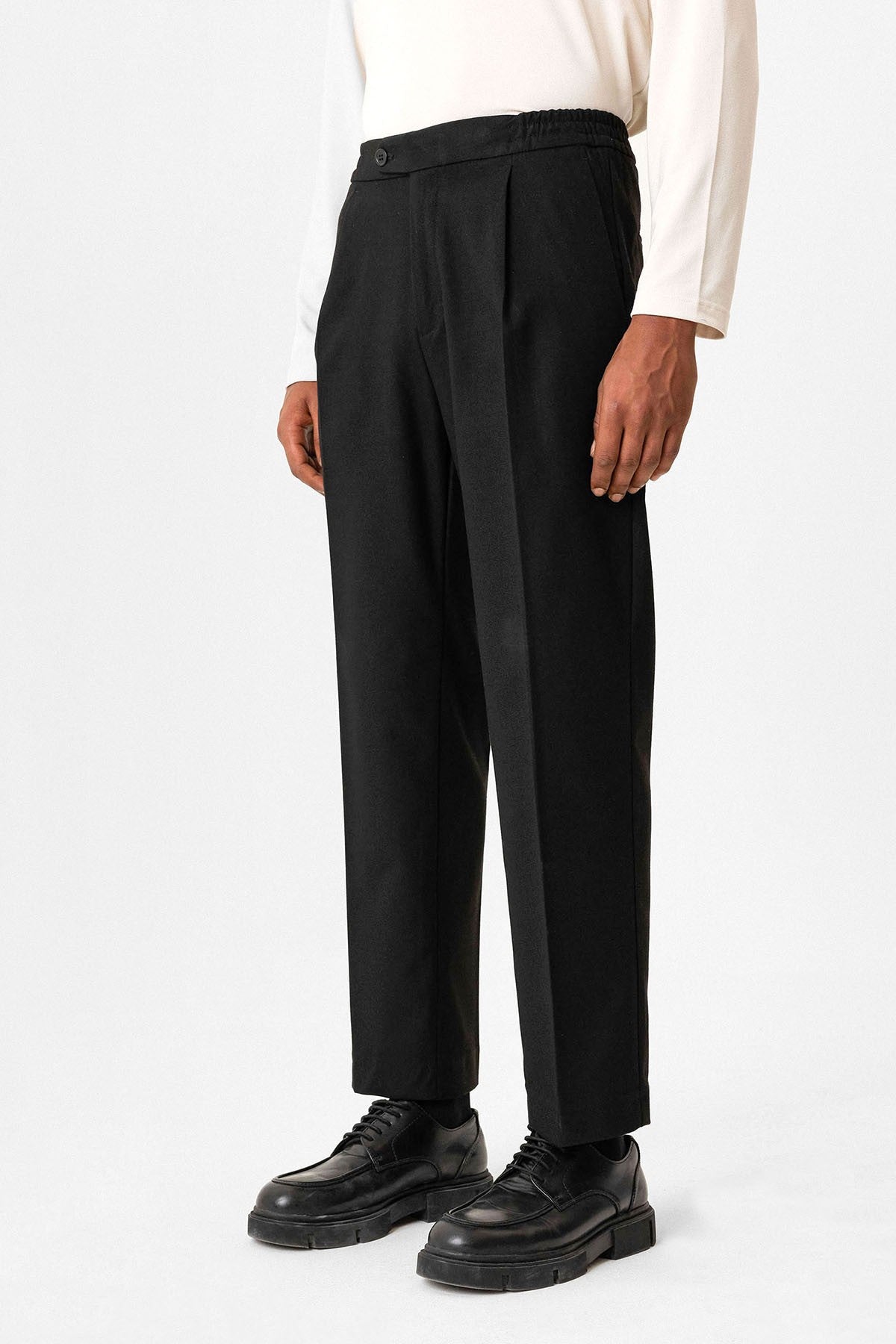 Antioch Elastic-Waist Baggy Men's Pants