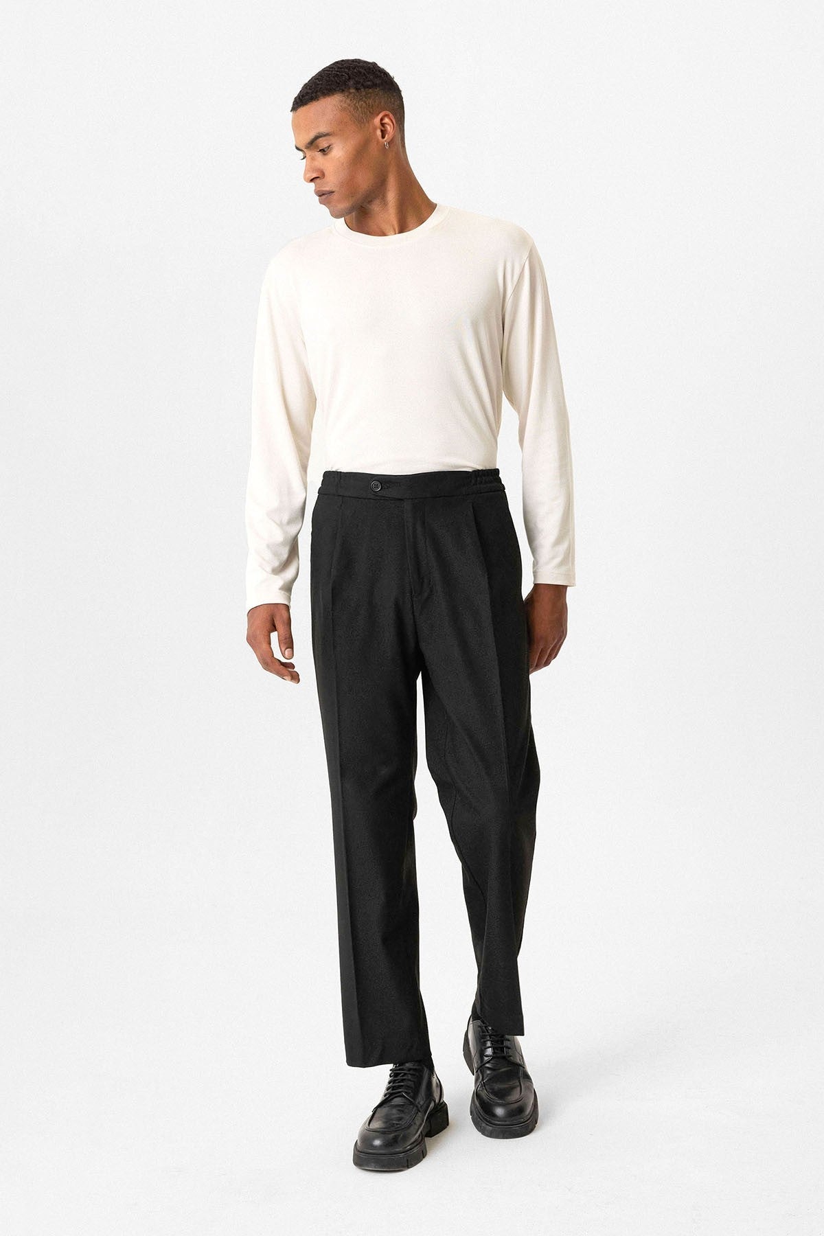 Antioch Elastic-Waist Baggy Men's Pants
