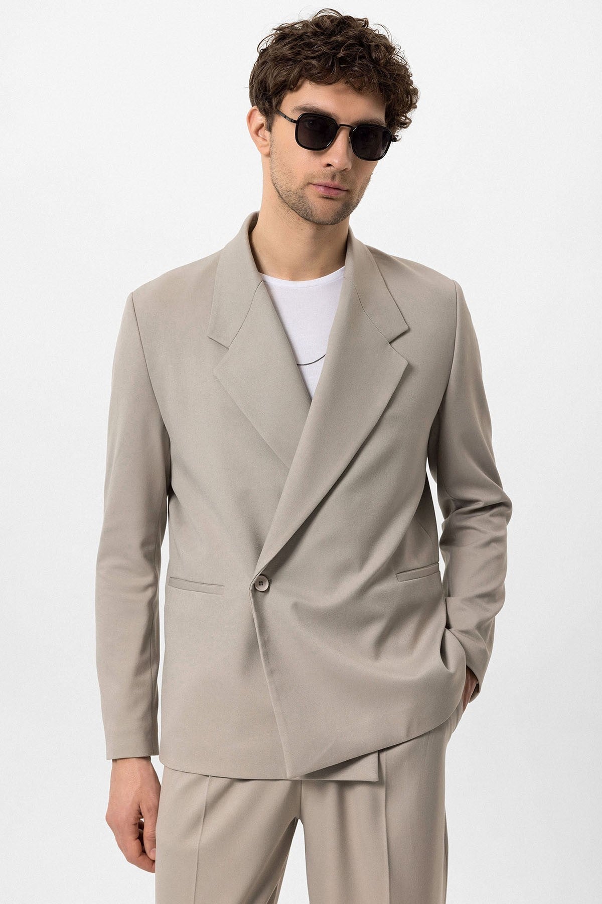 Men's Double-Breasted Blazer with Slit Pockets