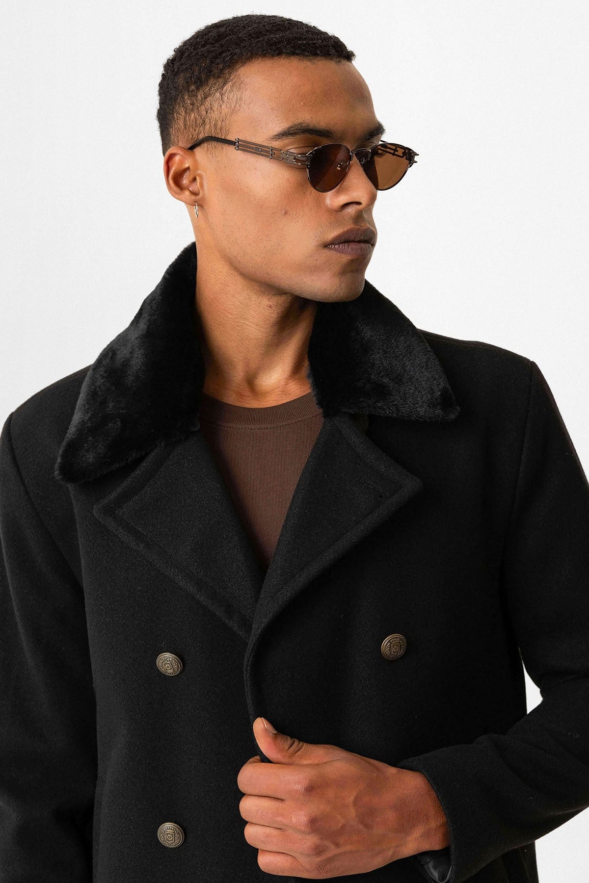 Antioch Men's Coat with Fur Collar and Double-Breasted Closure