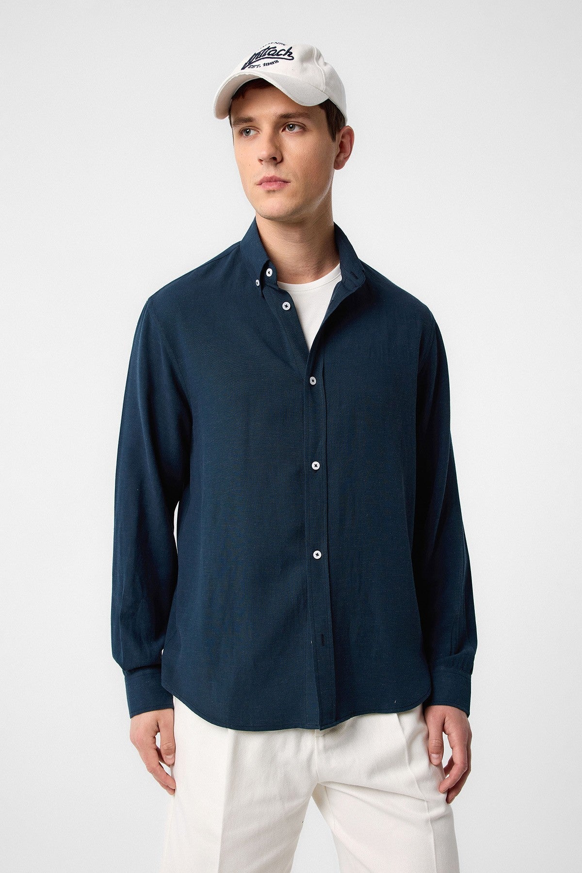 Antioch Men's Linen-Blend Button-Down Shirt