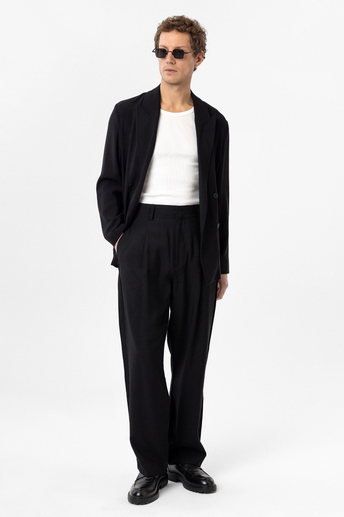Antioch Pleated Baggy-Fit Men's Pants