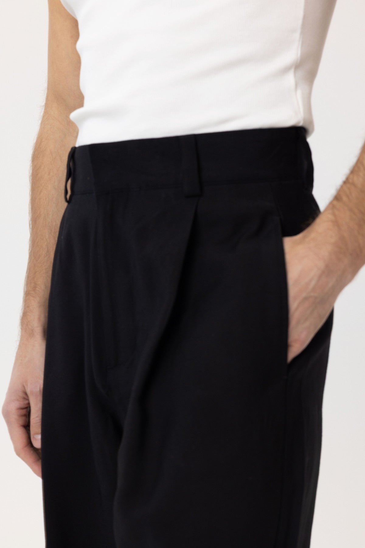 Antioch Pleated Baggy-Fit Men's Pants