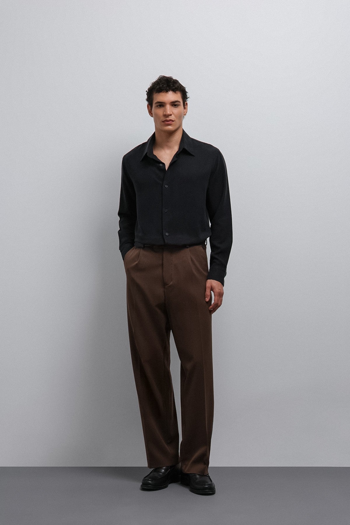 Antioch Relax Fit Baggy Pleated Men's Pants