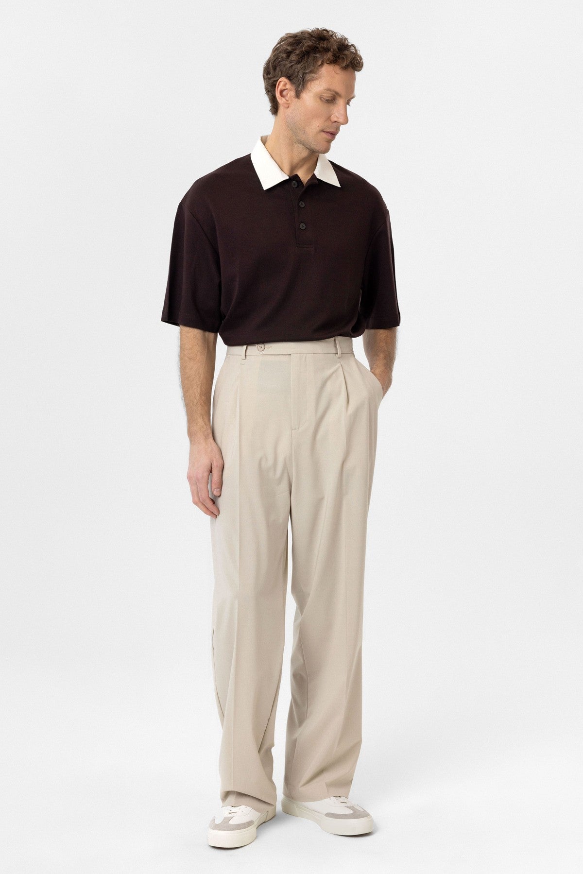 Men's T-Shirt with Contrast Collar and Interlock Weave