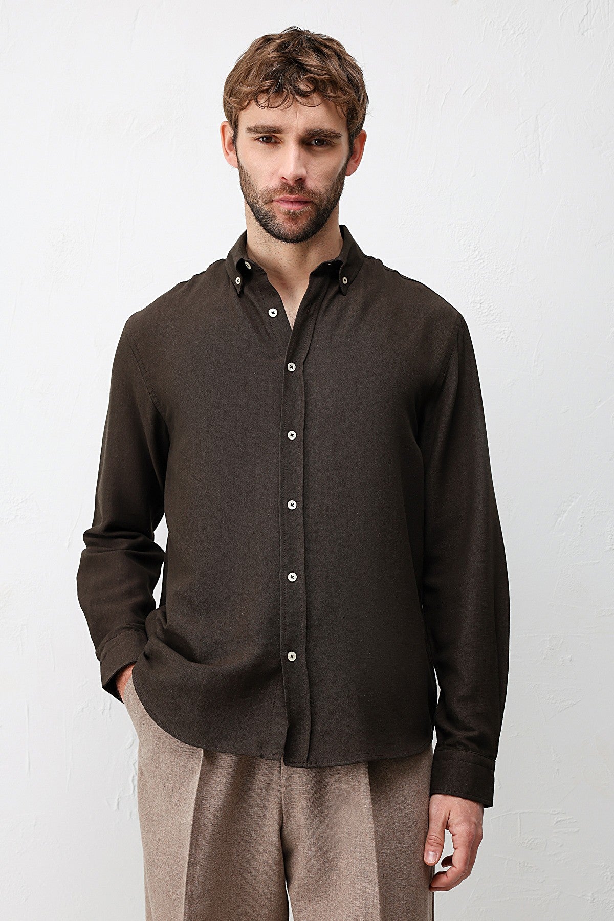 Antioch Linen-Blend Relaxed-Fit Men's Shirt