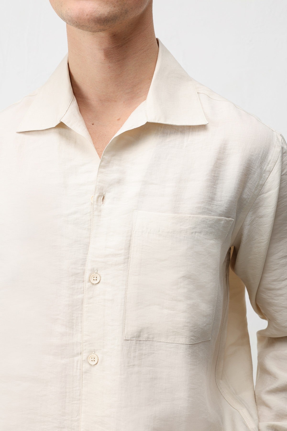 Antioch Men's Shirt with a Wide Collar in a Lyocell Blend