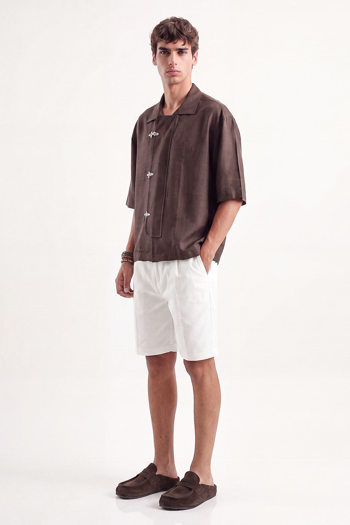 Relaxed-Fit Shirt with Detailed Closure