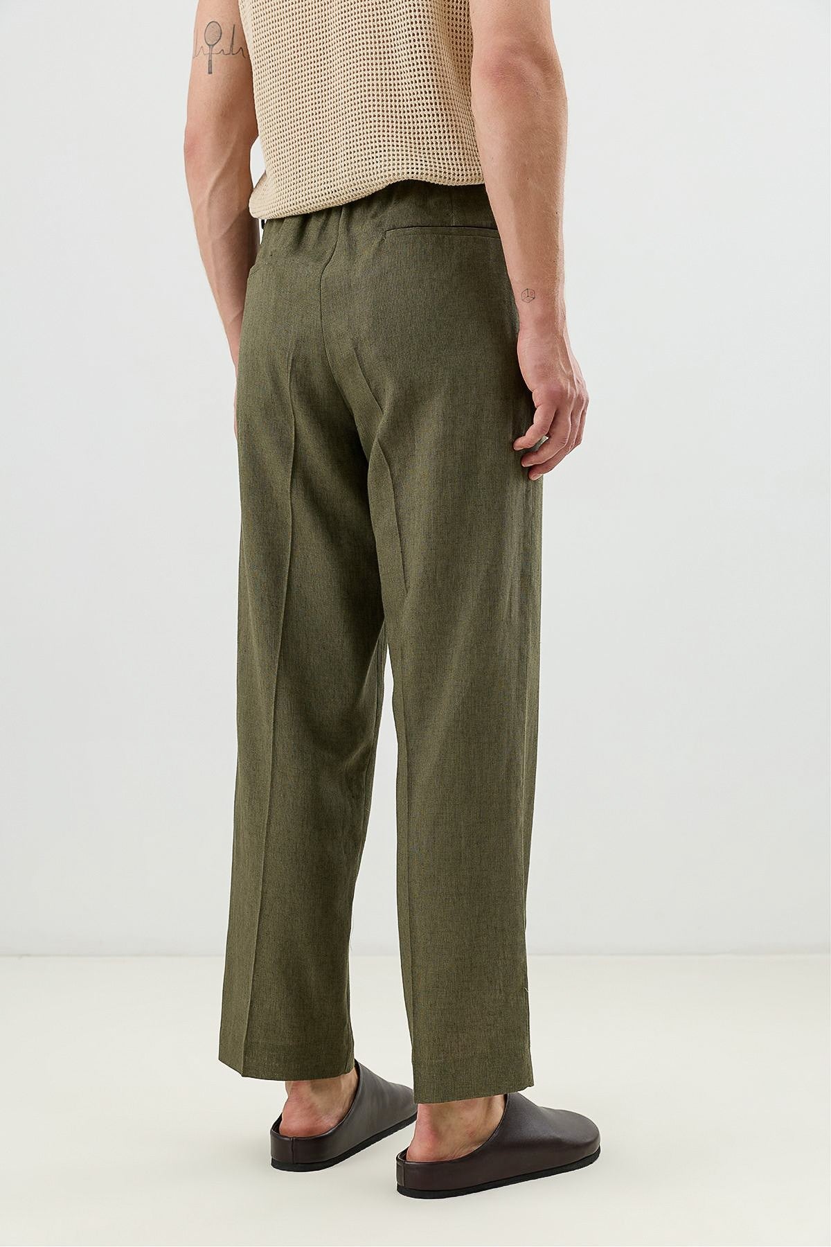 Men's Linen-Blend Pants with an Elastic Waistband
