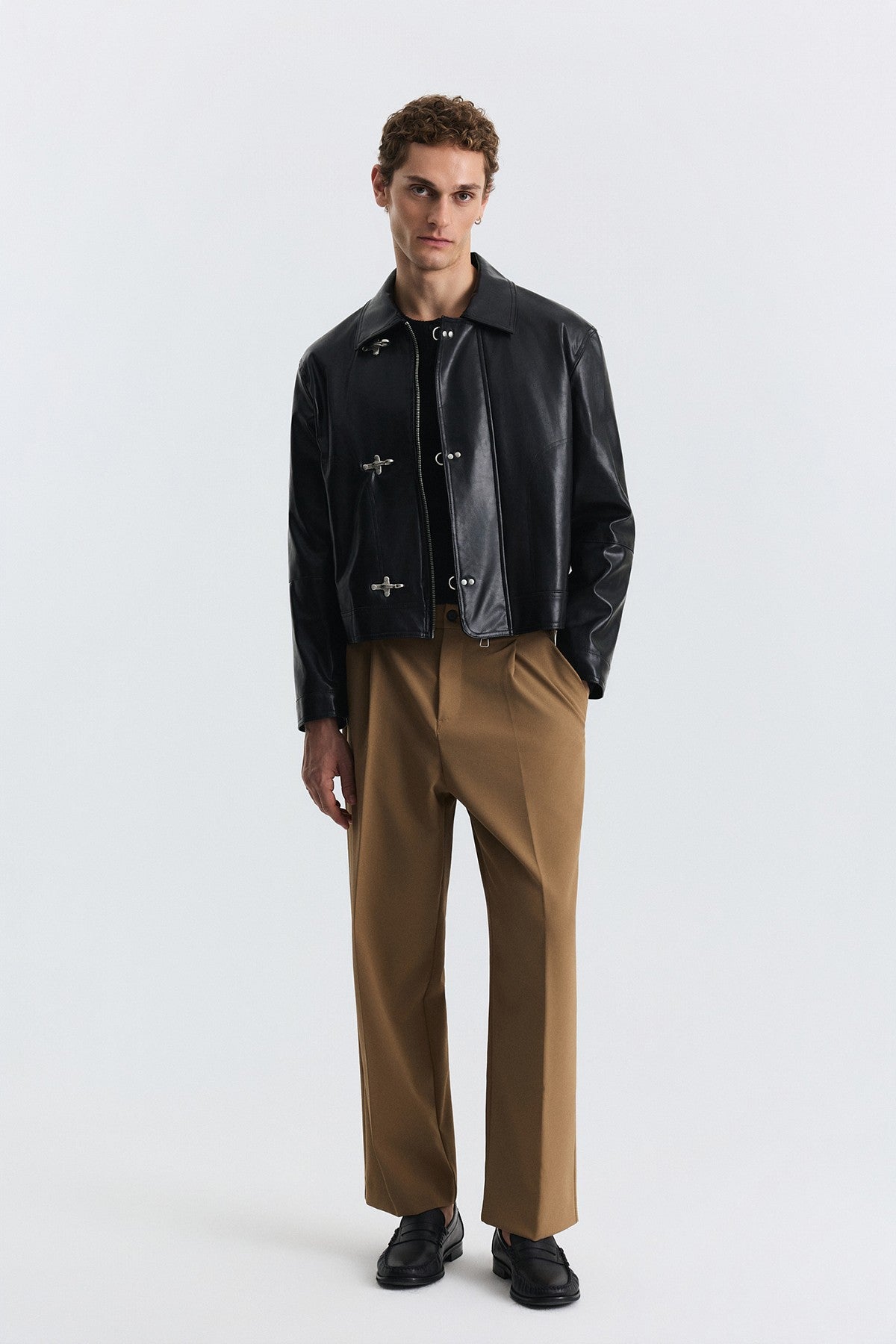 Relaxed Pleated Pants