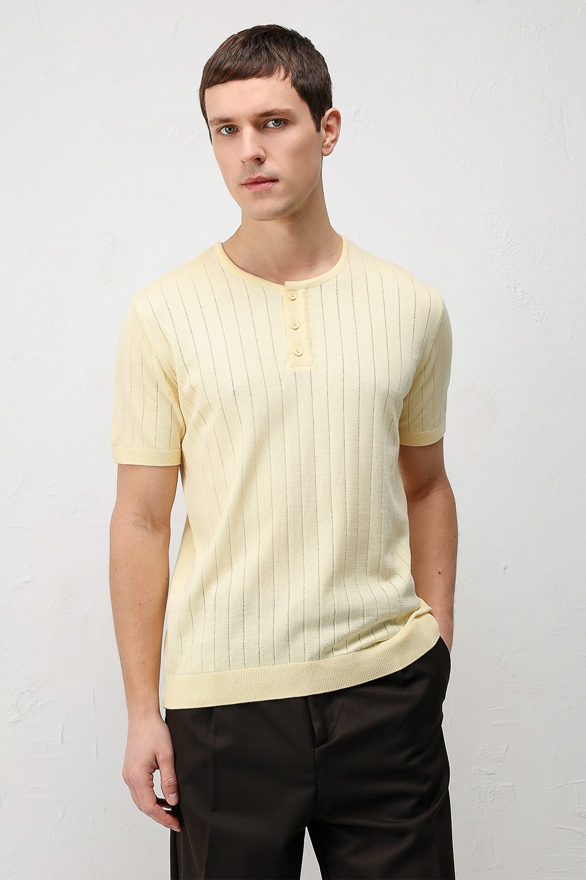 Textured Men's Knit T-Shirt