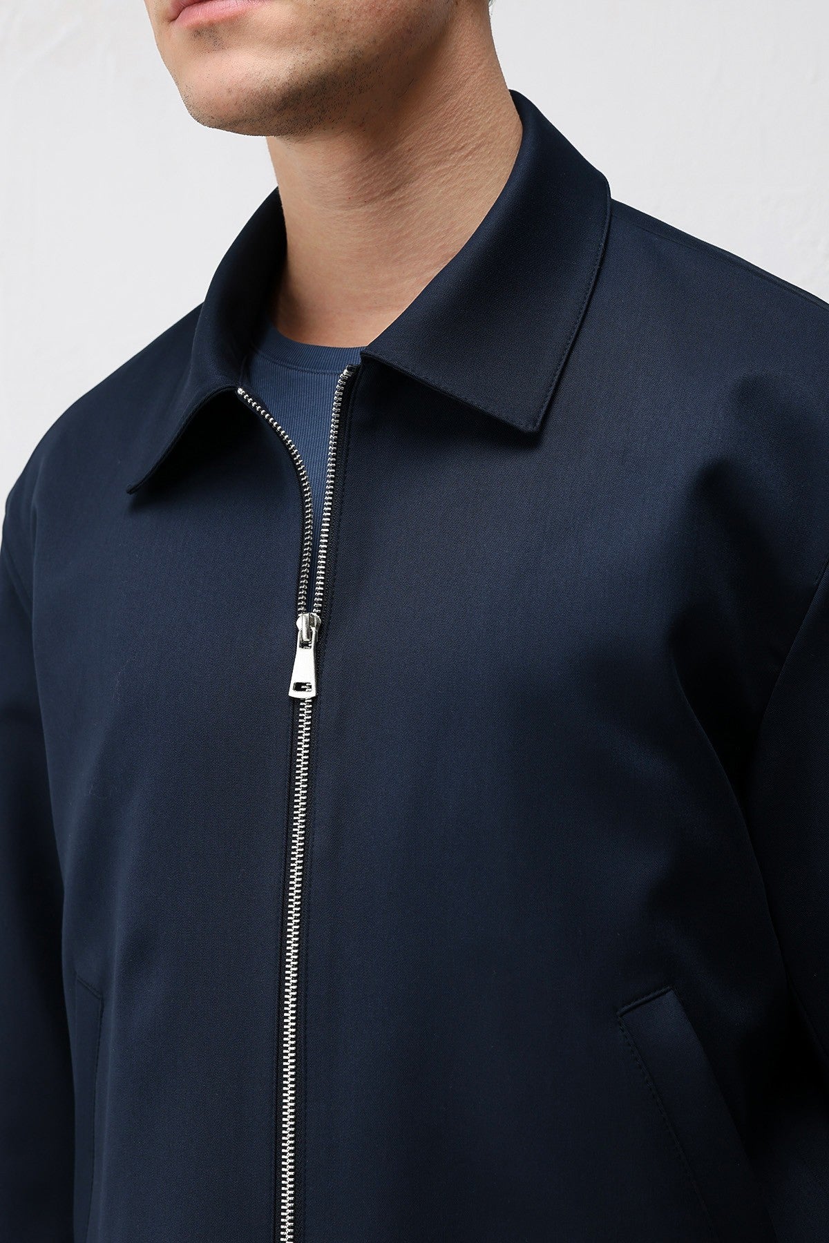 Antioch Relaxed-Fit Men's Jacket with Zipper