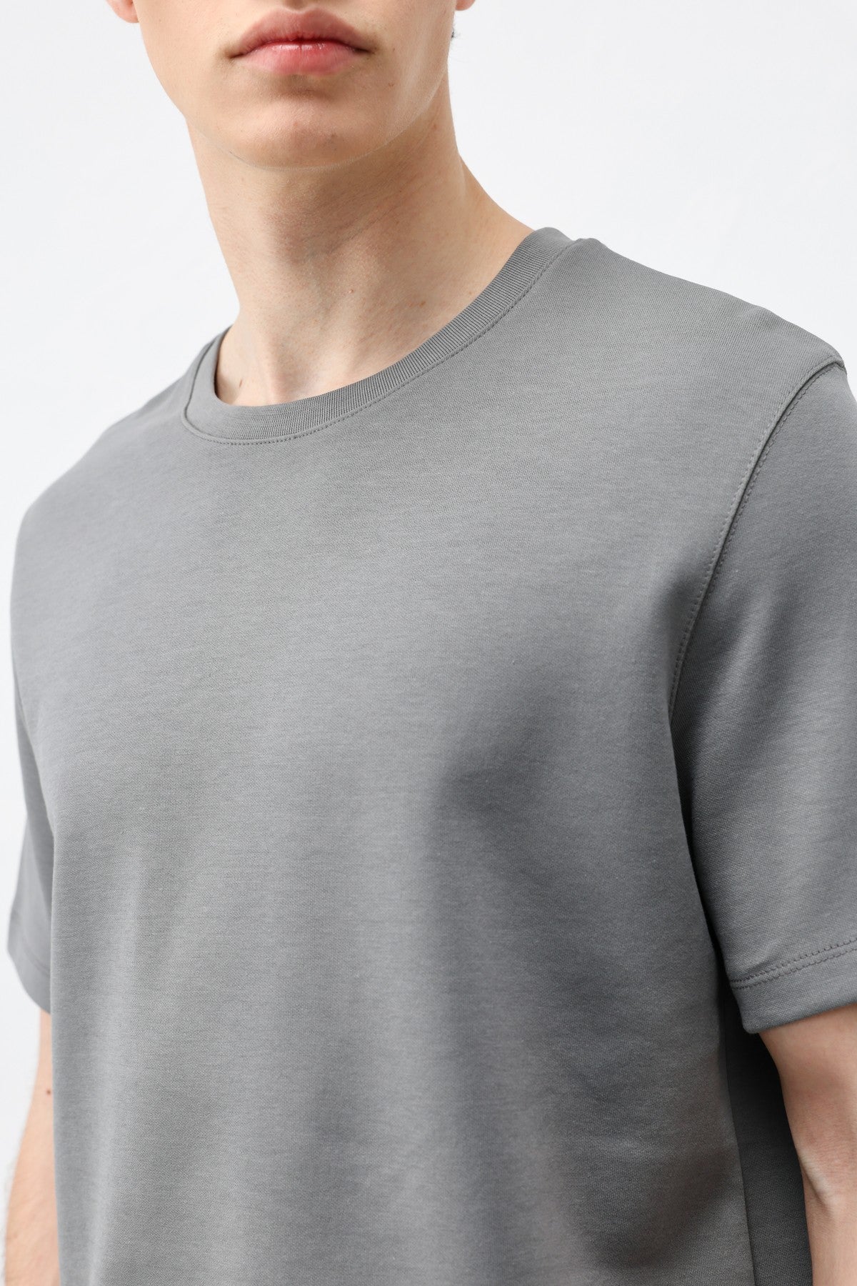Regular Fit Basic Men's T-Shirt