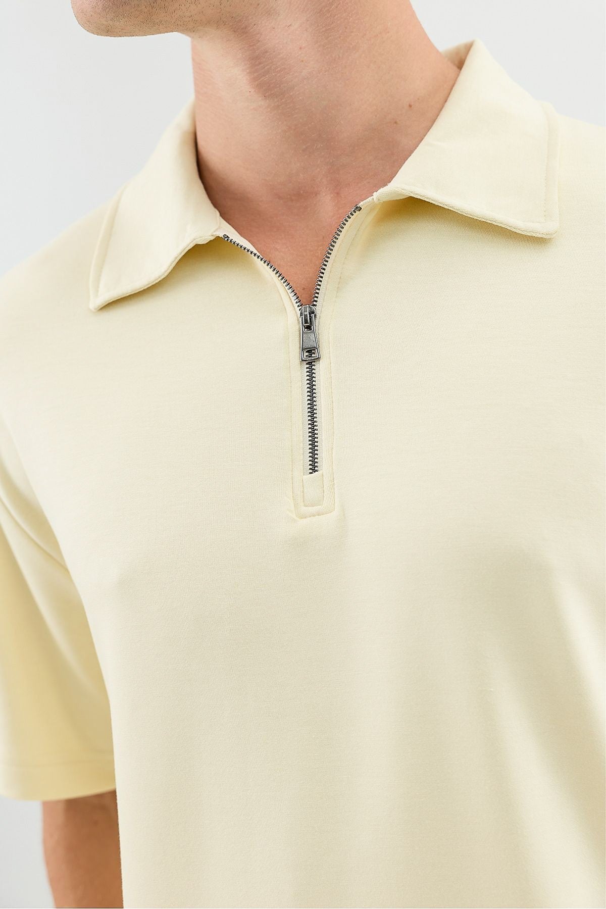 Basic Polo-Neck T-Shirt