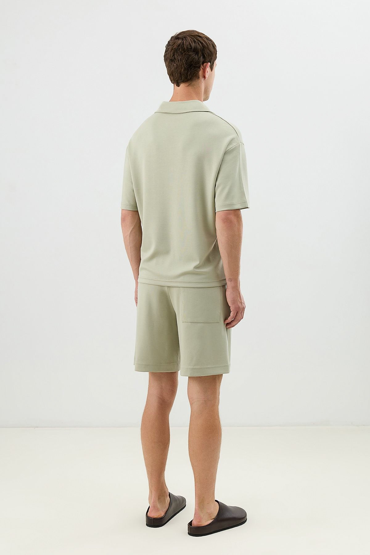 Basic Polo-Neck T-Shirt