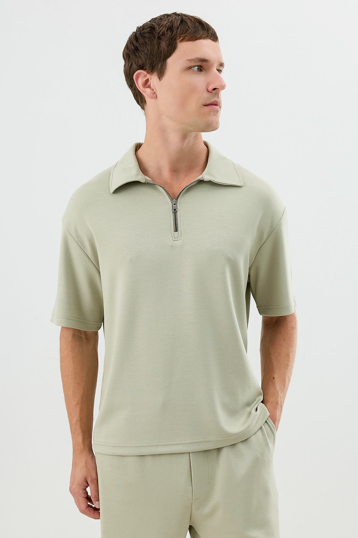 Basic Polo-Neck T-Shirt