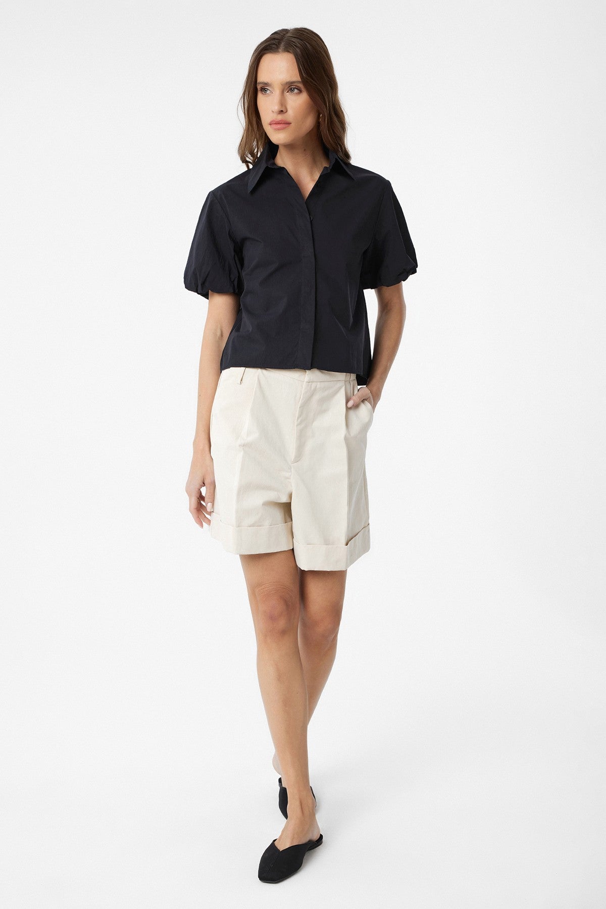 Antioch Women's Puff-Sleeve Shirt