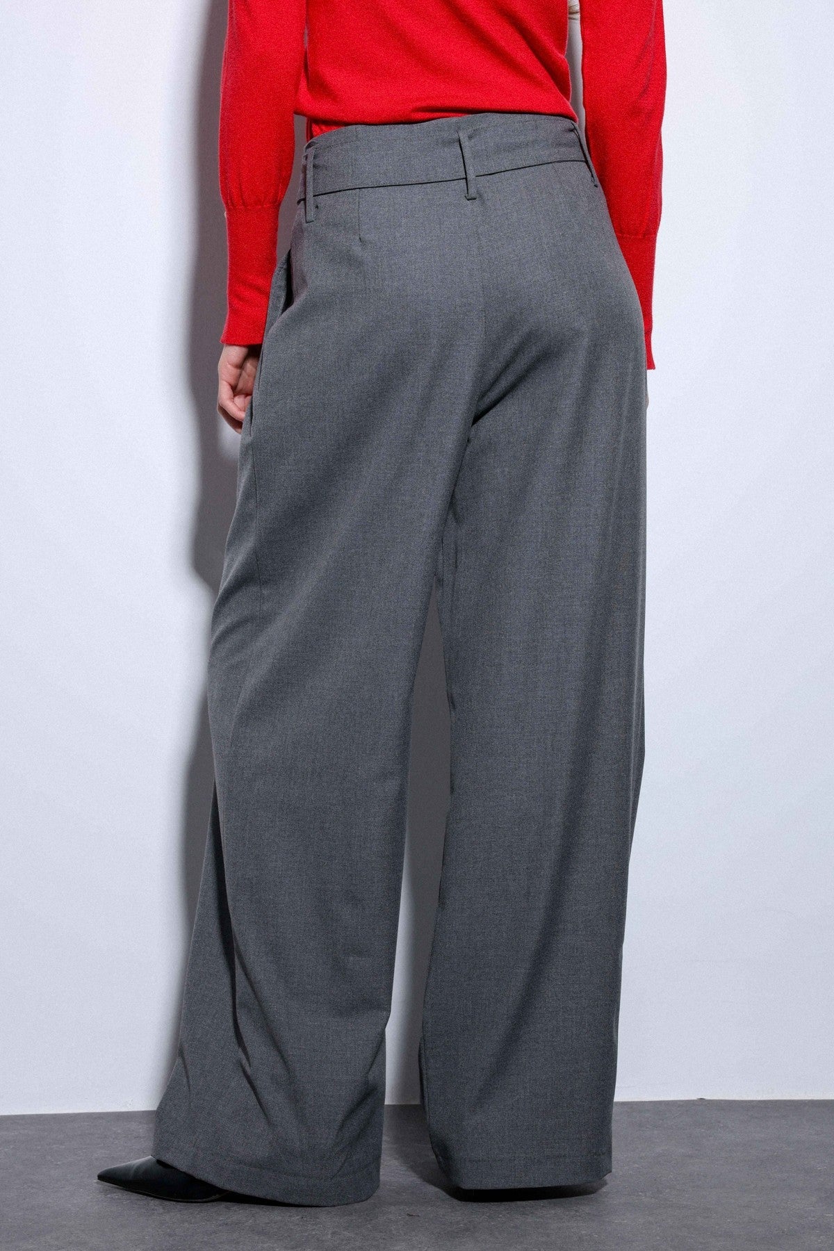 Antioch Arched-Waist Pleated Wide-Leg Women's Pants