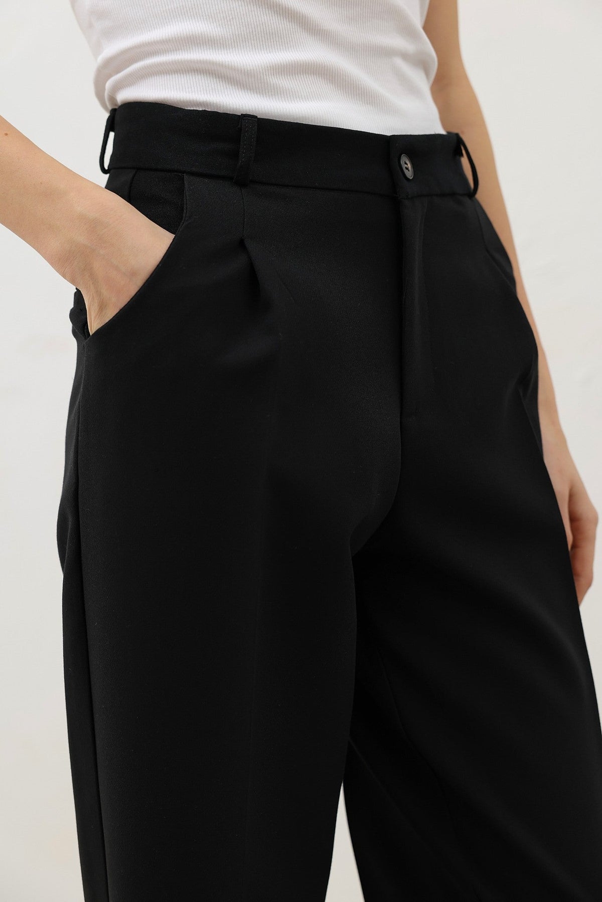 Women's Trousers with Pockets