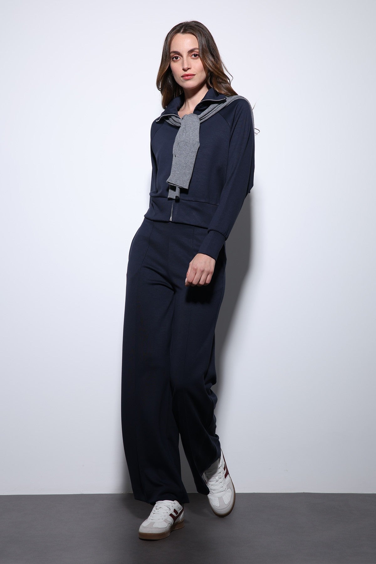 Antioch Women's Zipper Sweatsuit Set