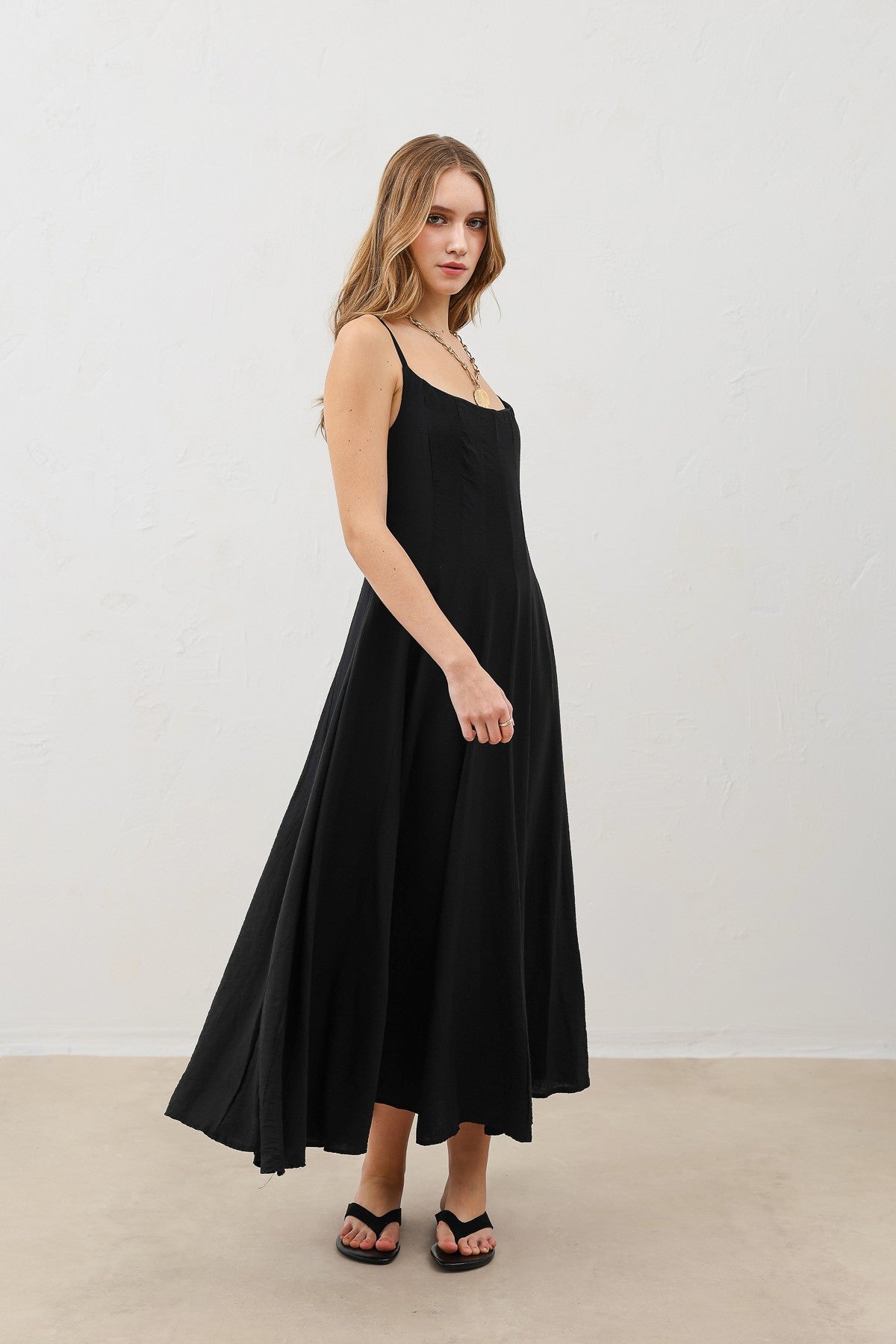 Antioch Flared Women's Midi Dress