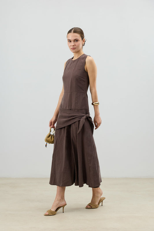 Women's Dress with a Belt Detail in an Antioch Lyocell Blend