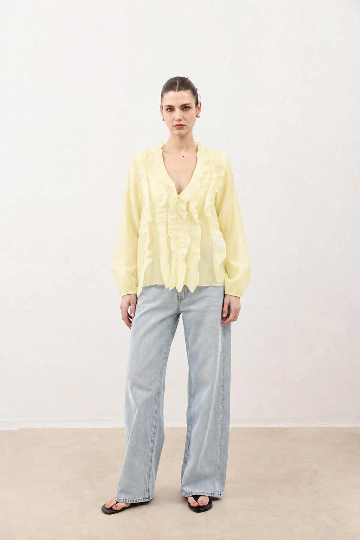 Women's Ruffled Shirt