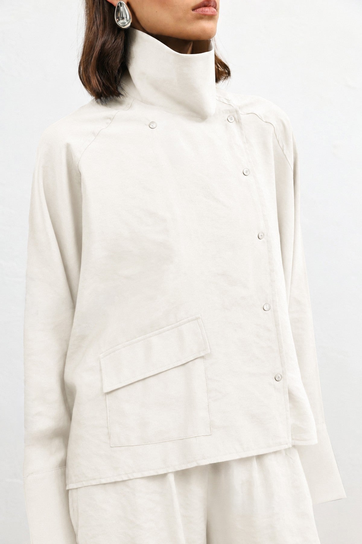 Women's Shirt with a Special Stand-Up Collar