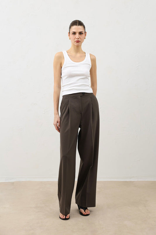 Antioch High-Waisted Pleated Women's Pants