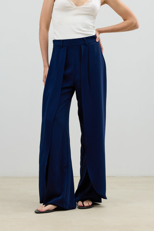 Antioch Women's Pants with Double Pleats and Side Zipper