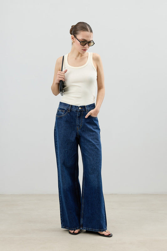 Antioch Women's Wide-Leg Jeans