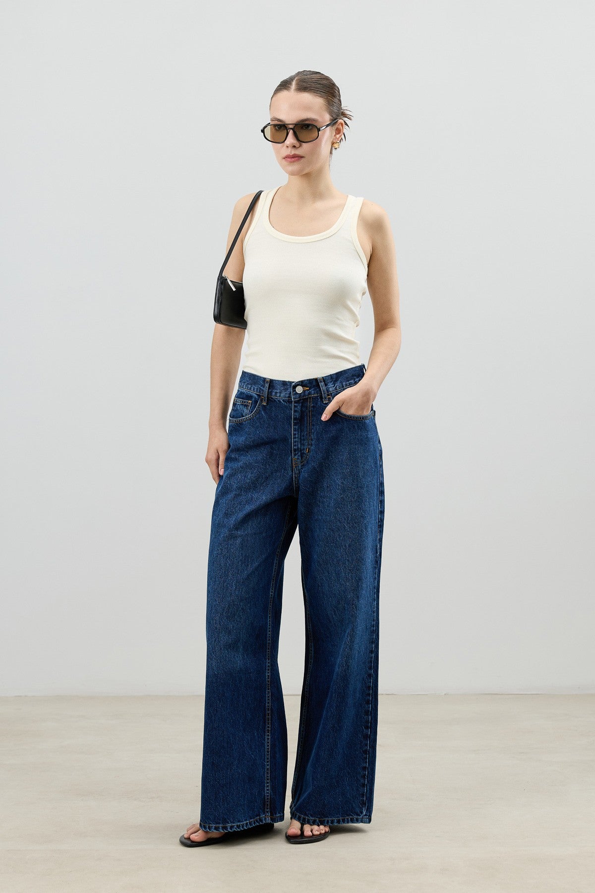 Antioch Women's Wide-Leg Jeans