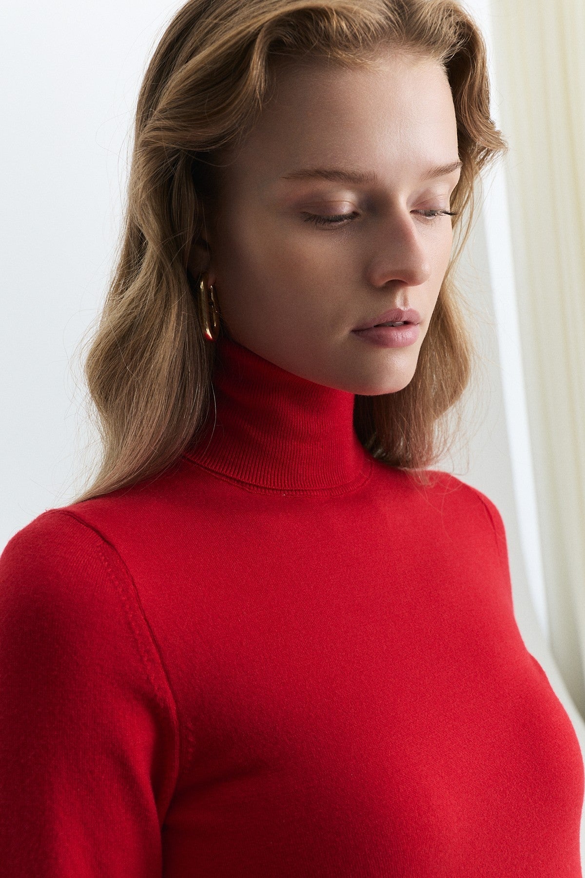 Basic Crew-Neck Sweater