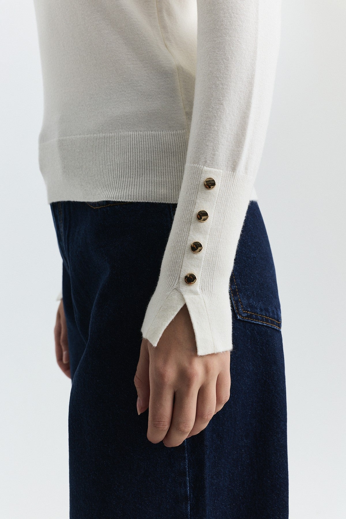 Basic Crew-Neck Sweater