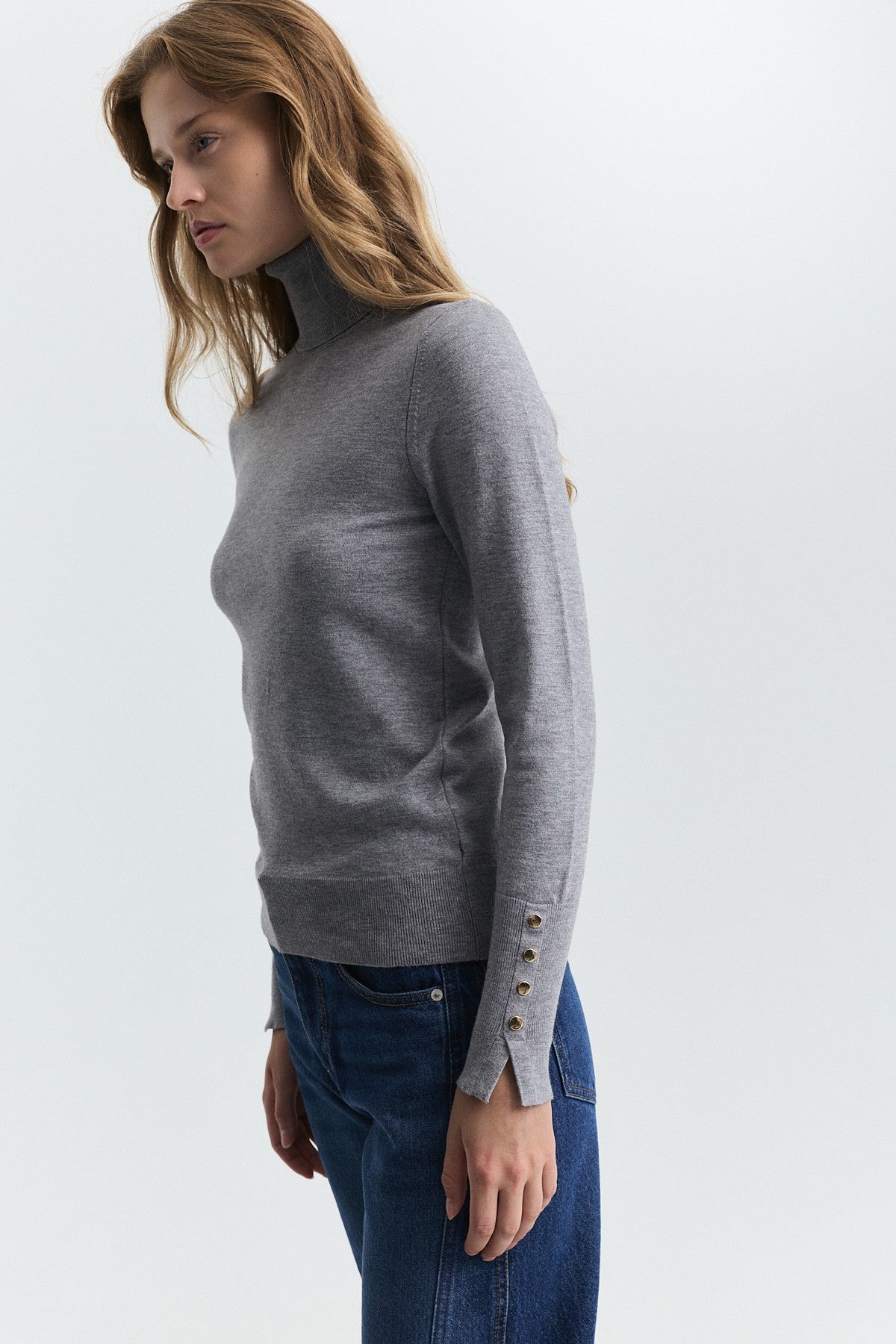 Basic Crew-Neck Sweater